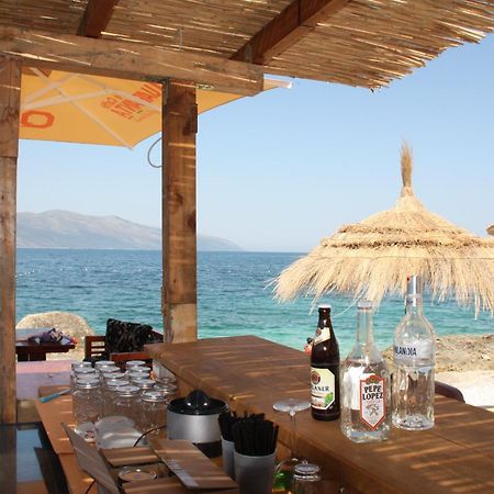 Envi Hotel Vlore Bagian luar foto
