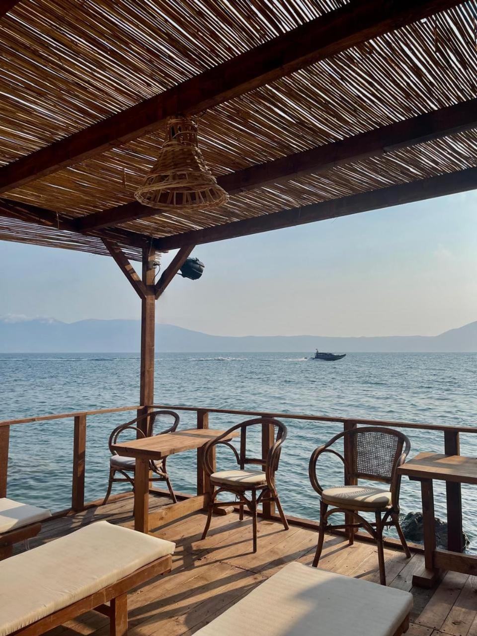 Envi Hotel Vlore Bagian luar foto