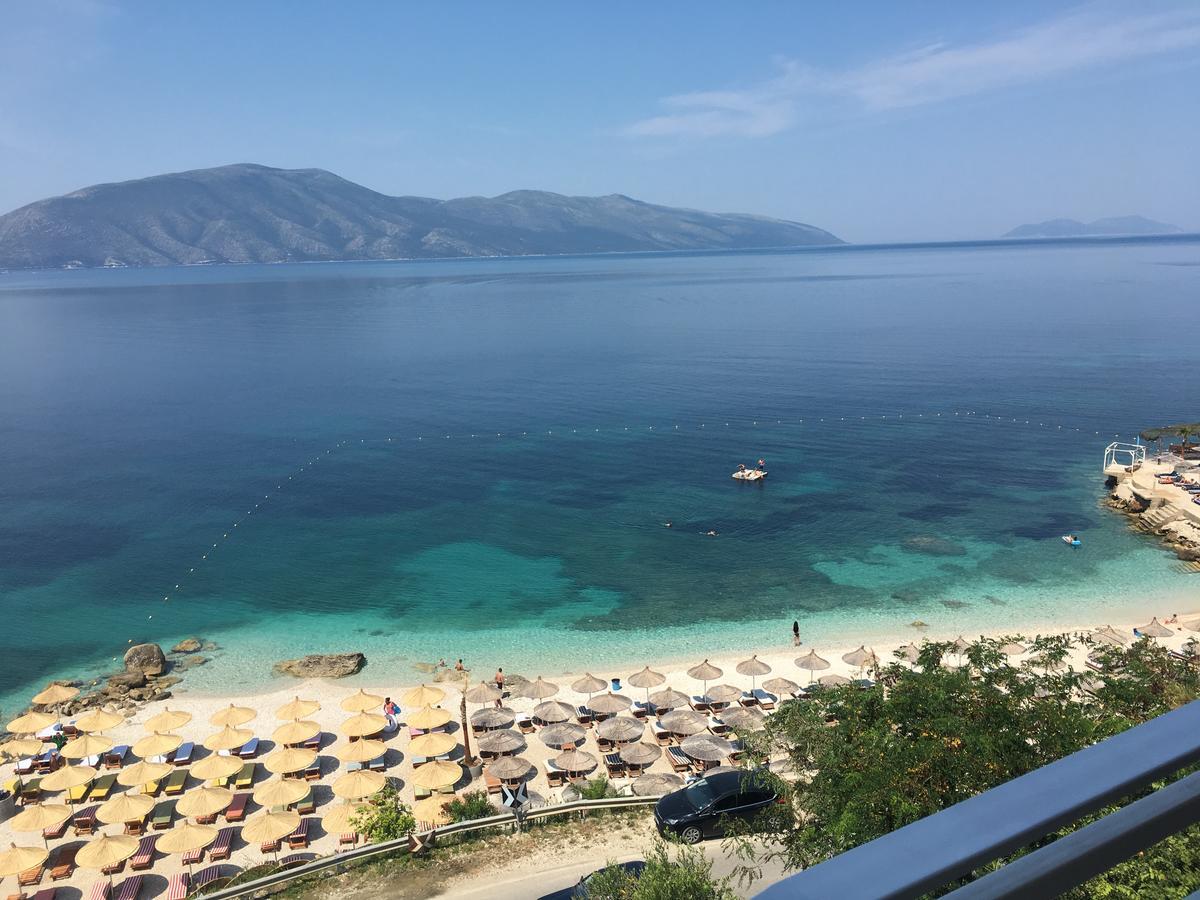 Envi Hotel Vlore Bagian luar foto