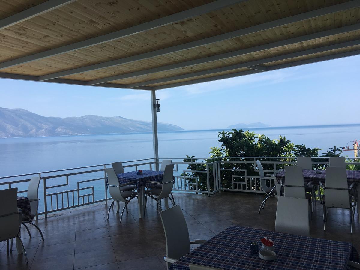 Envi Hotel Vlore Bagian luar foto