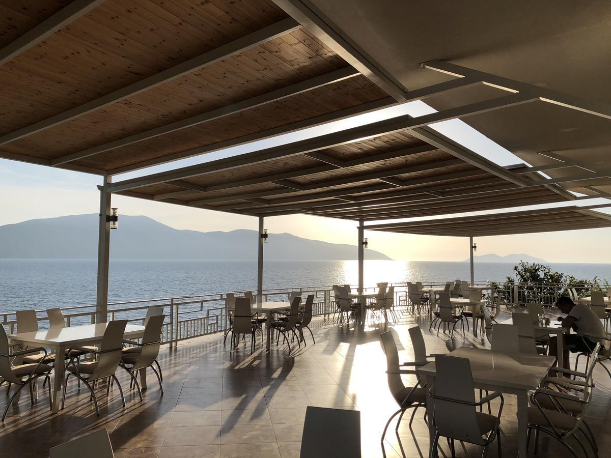Envi Hotel Vlore Bagian luar foto