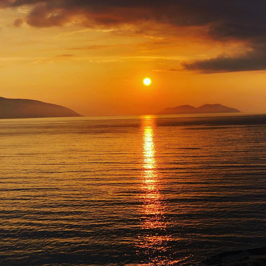 Envi Hotel Vlore Bagian luar foto