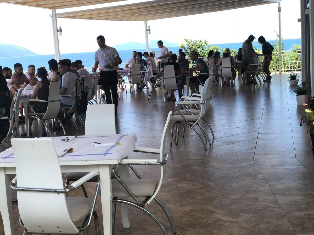 Envi Hotel Vlore Bagian luar foto
